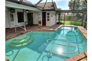 1400 SW 2nd St, Boca Raton, FL 33486, - MLS#R10221590