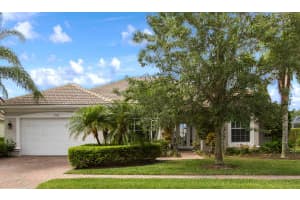 2985 Peachtree St SW, Vero Beach, FL 32968, Sold 08/08/16