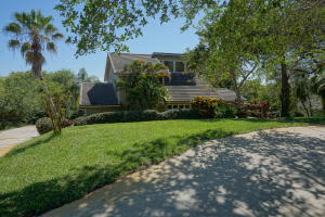 3860 NE Sugarhill Ave, Jensen Beach, FL 34957, Sold 08/19/16