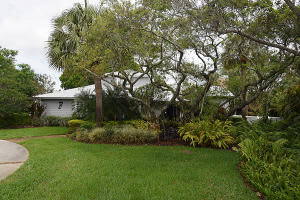 325 SE St Lucie Blvd, Stuart, FL 34996, Sold 05/12/16