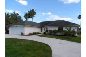 19 Sovereign Way, Fort Pierce, FL 34949, Sold 07/26/16