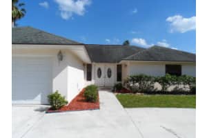 19 Sovereign Way, Fort Pierce, FL 34949, Sold 07/26/16