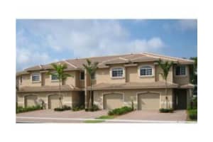 7950 NW 27th St, Sunrise, FL 33322, Sold 06/17/16
