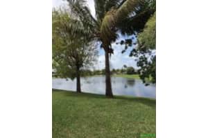 5130 Woodstone Cir E, Lake Worth, FL 33463, Sold 10/14/16