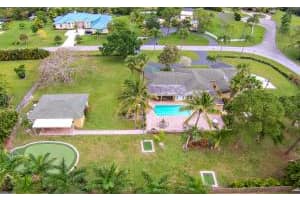 8743 Nashua Dr, Palm Beach Gardens, FL 33418, Sold 08/17/16