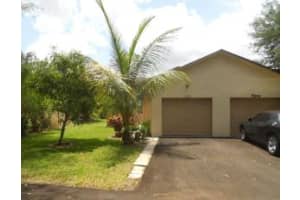 5290 Gate Lake Rd, Tamarac, FL 33319, Sold 07/11/16