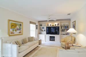 118 Olympus Way, Jupiter, FL 33477, Sold 08/01/16