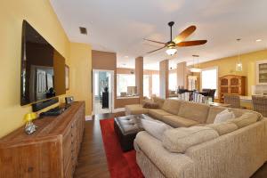 1105 Gator Trail, West Palm Beach, FL 33409, Sold 06/21/16