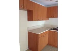 425 Executive Center Dr, West Palm Beach, FL 33401, Sold 11/07/16