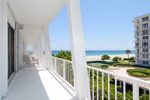 2275 S Ocean Blvd, Palm Beach, FL 33480, Sold 08/31/16