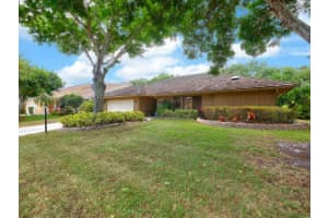 1021 Shady Lakes Cir, Palm Beach Gardens, FL 33418, Sold 11/02/16