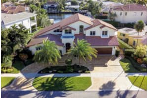 700 NE 34th St, Boca Raton, FL 33431, Sold 09/06/16