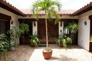 10338 SE Banyan Way, Tequesta, FL 33469, Sold 08/05/16