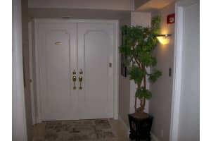 1180 S Ocean Blvd #2b, Boca Raton, FL 33432, Sold 08/29/16