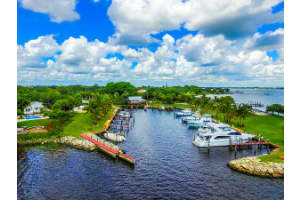 330 SE St Lucie Blvd, Stuart, FL 34996, Sold 09/14/16