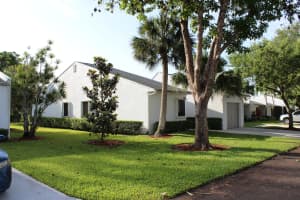 206 Par Dr, Royal Palm Beach, FL 33411, Sold 06/15/16