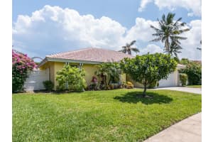 7250 NW 4th Ave, Boca Raton, FL 33487, Sold 05/31/16