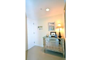 480 Hibiscus St, West Palm Beach, FL 33401, Sold 06/19/17