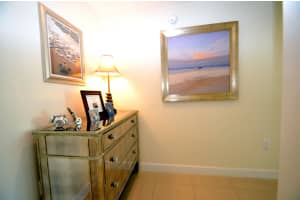 480 Hibiscus St, West Palm Beach, FL 33401, Sold 06/19/17