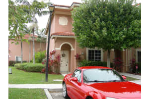 7818 Catalina Cir, Tamarac, FL 33321, Sold 06/27/16