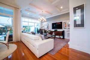 520 NE Wavecrest Way, Boca Raton, FL 33432, Sold 12/06/16