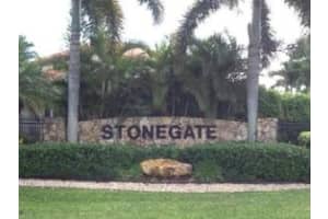 2428 Stonegate Dr, Wellington, FL 33414, Sold 11/10/16