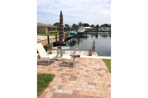 11 Castle Ct, Fort Pierce, FL 34949, Sold 11/17/16