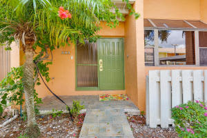624 NE 20th Ln, Boynton Beach, FL 33435, Sold 10/13/16