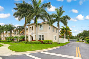 8208 Calterra Dr, Palm Beach Gardens, FL 33418, Sold 09/28/16