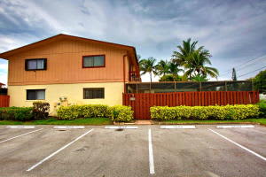 4206 Landar Dr N, Lake Worth, FL 33463, Sold 08/18/16