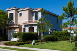 142 Astor Cir, Delray Beach, FL 33484, Sold 08/01/16