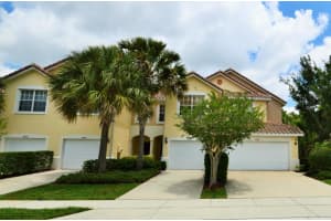 1056 Pinewood Lake Ct, Greenacres, FL 33415, Sold 08/29/16