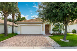 1013 Fosters Mill Rd, Boynton Beach, FL 33436, Sold 08/05/16