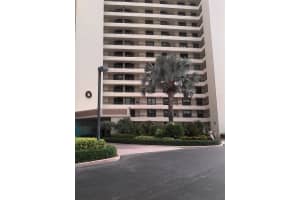 8800 S Ocean Dr, Jensen Beach, FL 34957, Sold 04/06/17