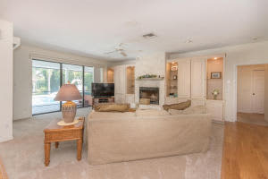 6272 Fox Run Cir, Jupiter, FL 33458, Sold 08/01/16