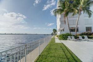 2860 S Ocean Blvd, Palm Beach, FL 33480, Sold 01/23/17