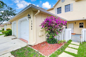 1304 Maplewood Dr, Greenacres, FL 33415, Sold 07/18/16