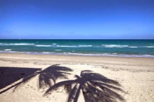 3520 S Ocean Blvd APT L205, South Palm Beach, FL 33480, Sold 08/23/17