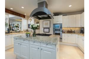 600 Beachview Dr #2n, Indian River Shores, FL 32963, Sold 05/26/17