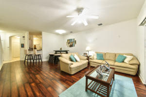 3071 Grandiflora Dr, Greenacres, FL 33467, Sold 08/12/16