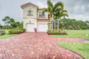 120 SE Strada Cervaro, Port St. Lucie, FL 34952, Sold 06/27/17