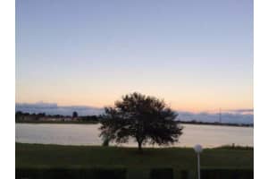 470 Executive Center Dr, West Palm Beach, FL 33401, Sold 08/04/16