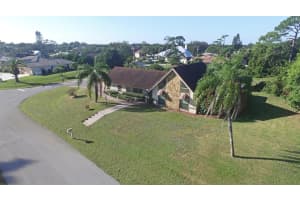 710 SE Hidden River Dr, Port St. Lucie, FL 34983, Sold 05/19/17