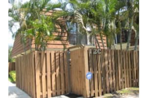 3900 County Line Rd, Tequesta, FL 33469, Sold 08/17/16