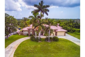 717 SE Hidden River Dr, Port St. Lucie, FL 34983, Sold 05/31/17