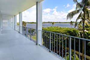 2784 S Ocean Blvd, Palm Beach, FL 33480, Sold 03/03/17