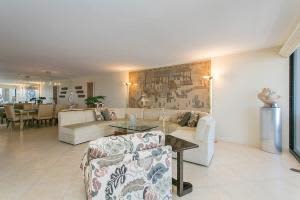 400 N Flagler Dr, West Palm Beach, FL 33401, Sold 09/21/16