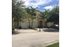 6161 NW Helmsdale Way, Port St. Lucie, FL 34983, Sold 04/14/17