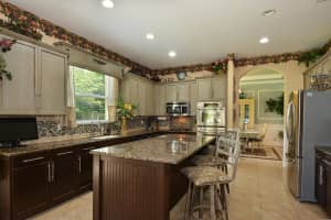 9213 Pineville Dr, Lake Worth, FL 33467, Sold 05/05/17