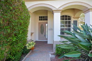 5528 American Cir, Delray Beach, FL 33484, Sold 01/27/17